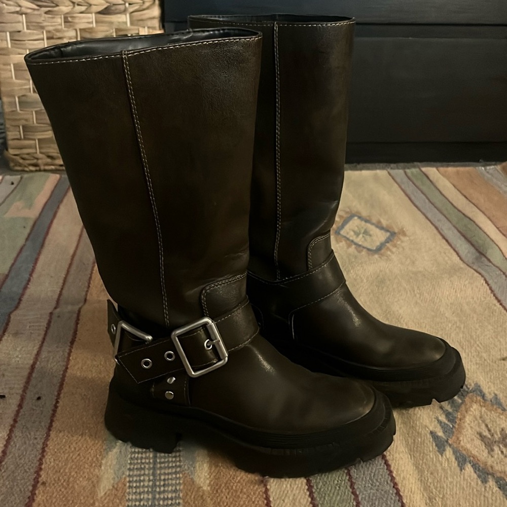 Vintage-Inspired Brown  Leather Harness Boots – Women’s Size 36